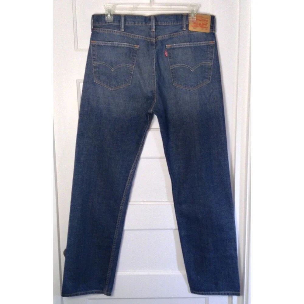 Levis straight classic fading